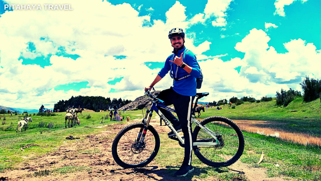 Excursión en Bicicleta por Sacsayhuamán